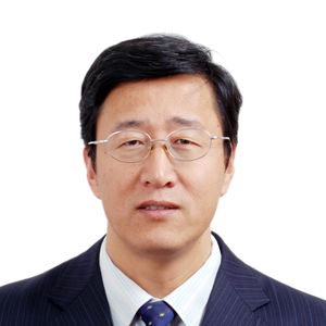 刘双舟 跨界融合的学术典范——从法学到财务咨询的卓越探索